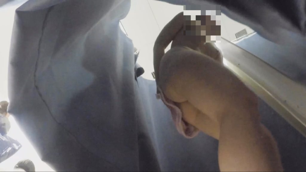 実録更衣室盗撮 Vol.10 ～めちゃくちゃ可愛いJ●+匂いチェックJ●編～