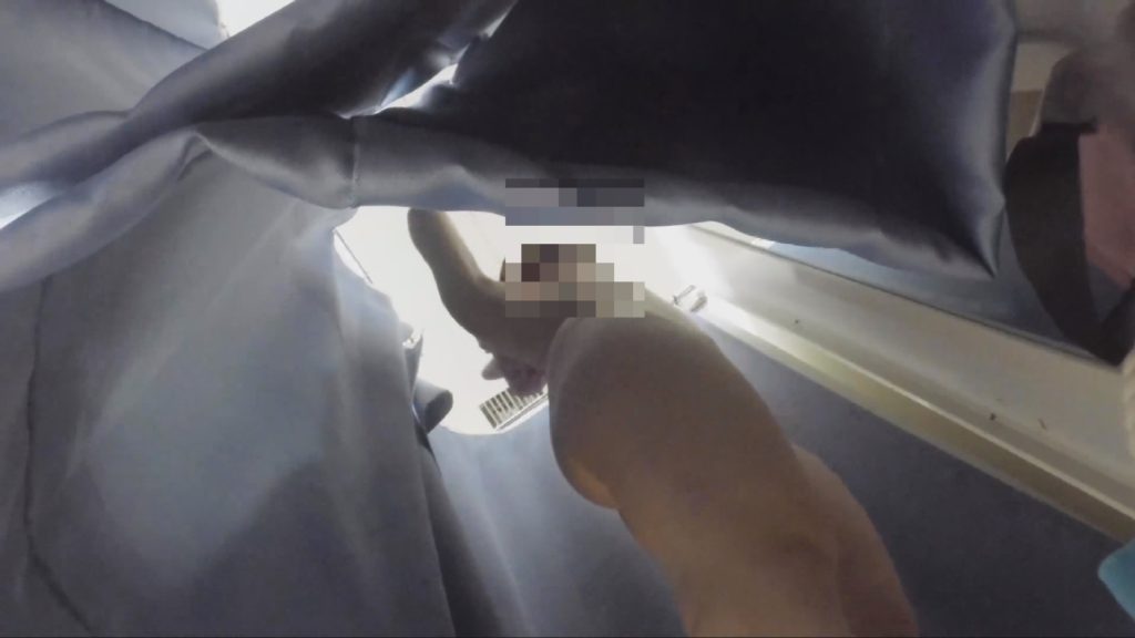 実録更衣室盗撮 Vol.10 ～めちゃくちゃ可愛いJ●+匂いチェックJ●編～